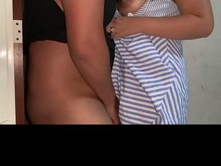 اكرام المصرية جوزى مسافر و مش عارفة انام كسي مولع Egyptian perfect body